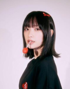 吉田凛音の画像